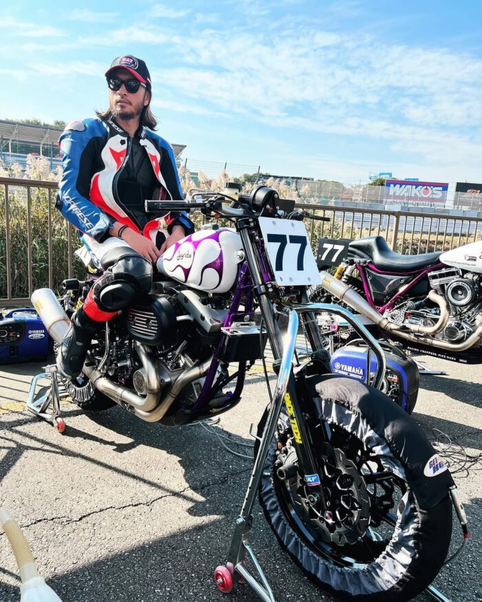 長瀬智也とバイクの画像